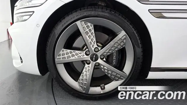 Genesis G80 2024 — ფოტო 13/37
