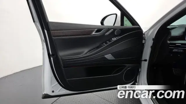 Genesis G80 2024 — ფოტო 34/37