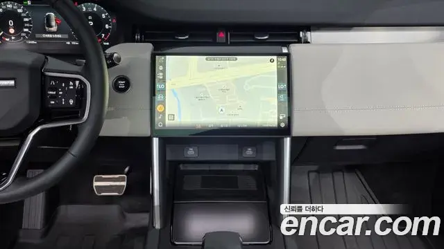Land Rover Discovery Sport 2025 — Photo 12/38