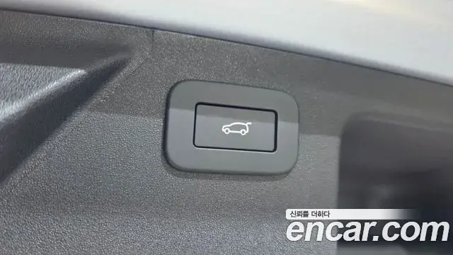 Land Rover Discovery Sport 2025 — Photo 38/38