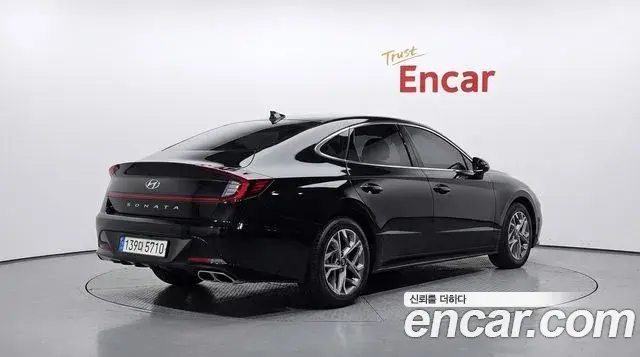 Hyundai Sonata 2021 — Фото 2/20