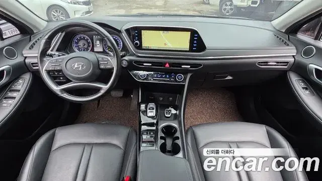 Hyundai Sonata 2021 — Фото 7/20