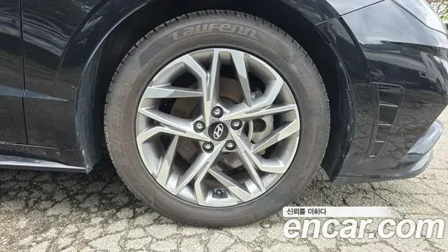 Hyundai Sonata Hybrid 2021 — Photo 8/30