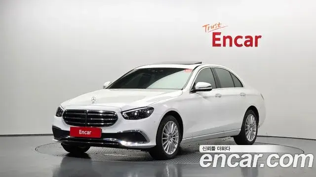 Mercedes-Benz E-Class 2023 — ფოტო 4/33