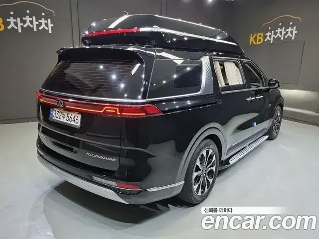 Kia Carnival 2021 — Фото 2/20