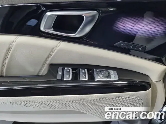 Kia Carnival 2021 — Фото 10/20