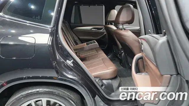 BMW X3 2021 — Şəkil 30/34