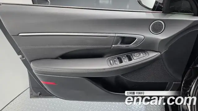 Hyundai Sonata Hybrid 2022 — ფოტო 9/30