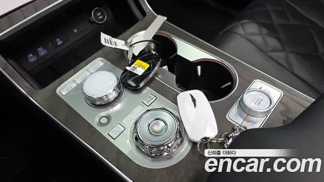 Genesis GV80 2024 — ფოტო 12/36