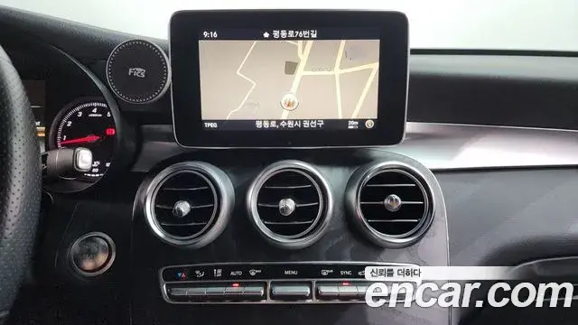 Mercedes-Benz GLC-Class 2019 — Фото 12/20