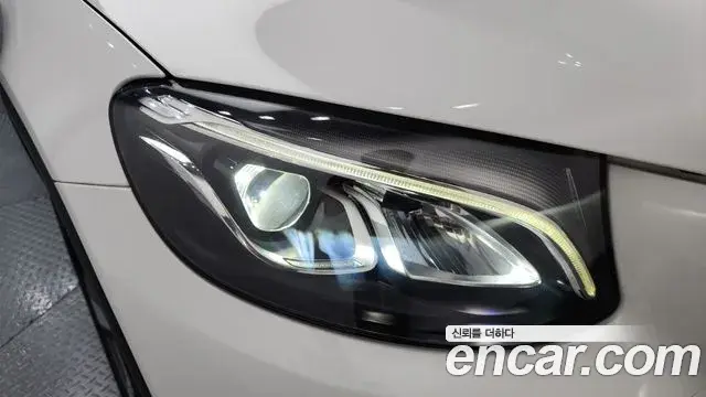 Mercedes-Benz GLC-Class 2019 — ფოტო 31/31