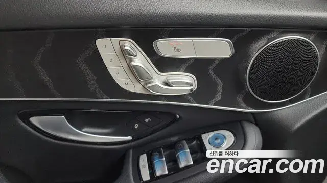 Mercedes-Benz GLC-Class 2019 — ფოტო 28/31