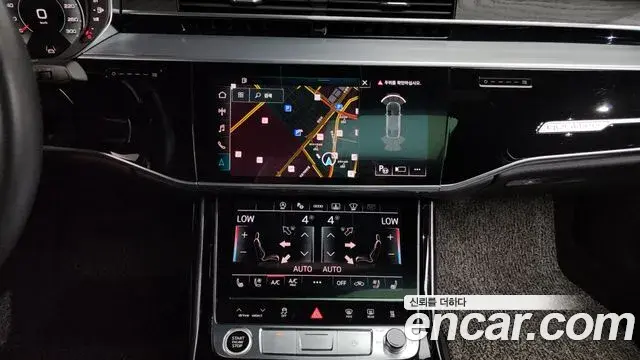 Audi A8 2023 — Фото 12/20