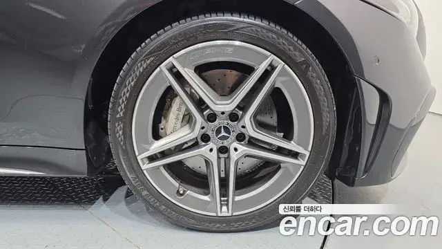 Mercedes-Benz CLS-Class 2022 — Photo 18/33