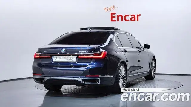 BMW 7 Series 2019 — Photo 23/42