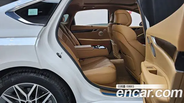 Genesis G80 2024 — Şəkil 19/39
