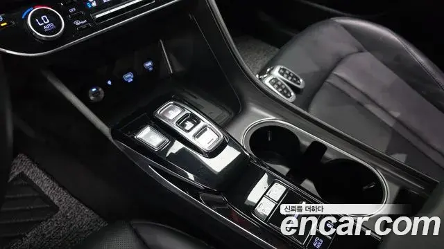 Hyundai Sonata 2022 — Фото 9/20