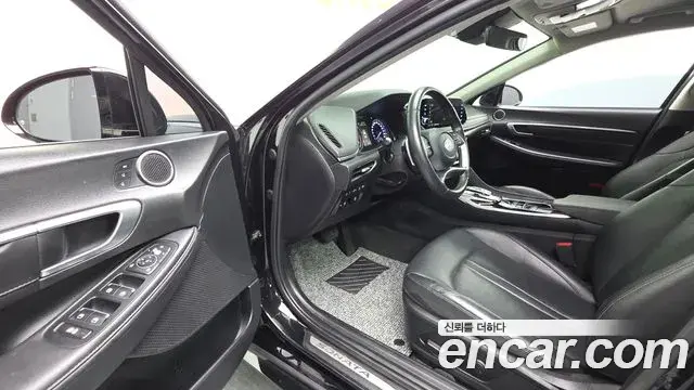 Hyundai Sonata 2022 — Фото 10/20