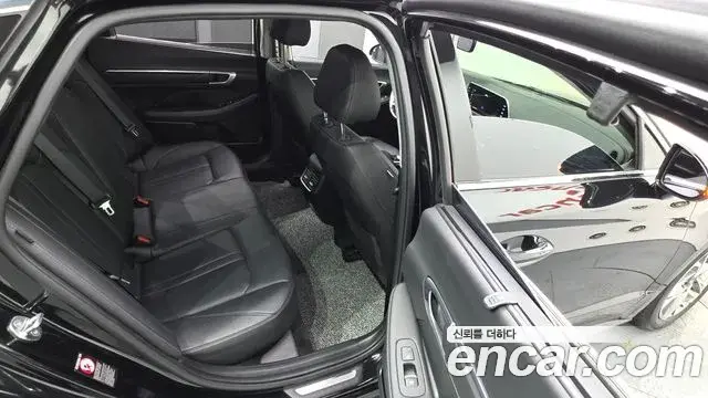Hyundai Sonata 2022 — Фото 11/20
