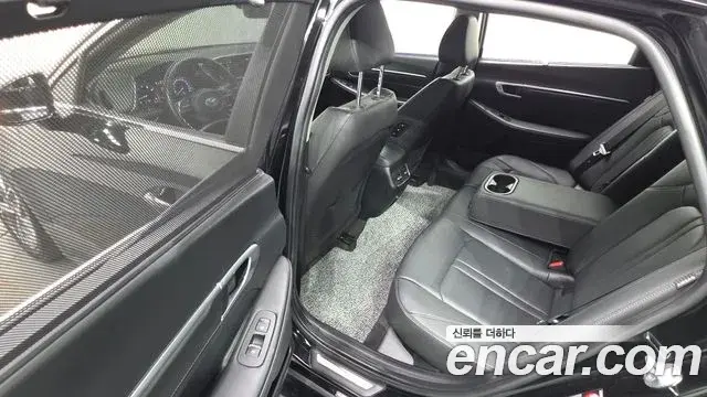 Hyundai Sonata 2022 — Фото 12/20