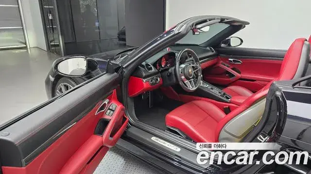 Porsche 718 Boxster 2019 — ფოტო 4/30
