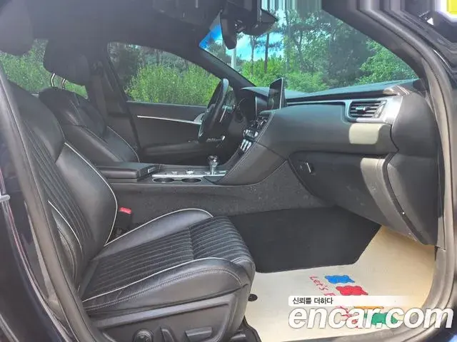 Genesis G70 2020 — ფოტო 18/20