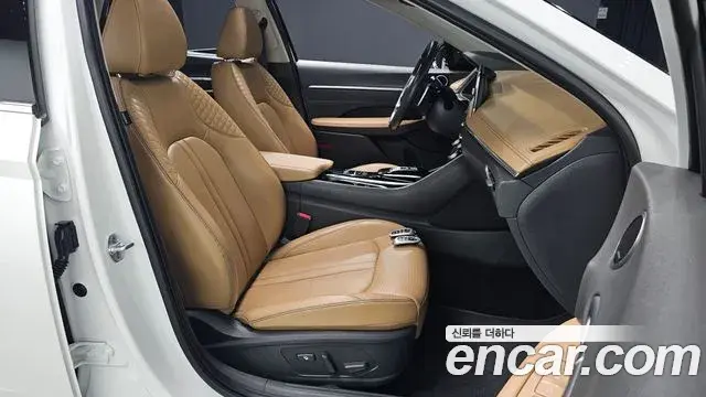 Hyundai Sonata Hybrid 2019 — Photo 19/30
