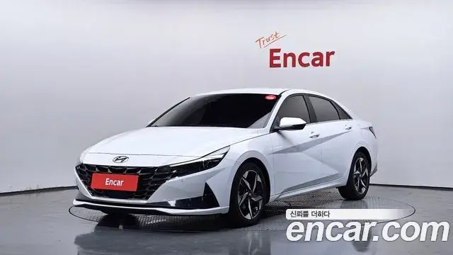 Hyundai Avante 2022 — Фото 1/20