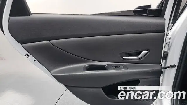 Hyundai The New Avante Hybrid 2022 — Şəkil 7/33