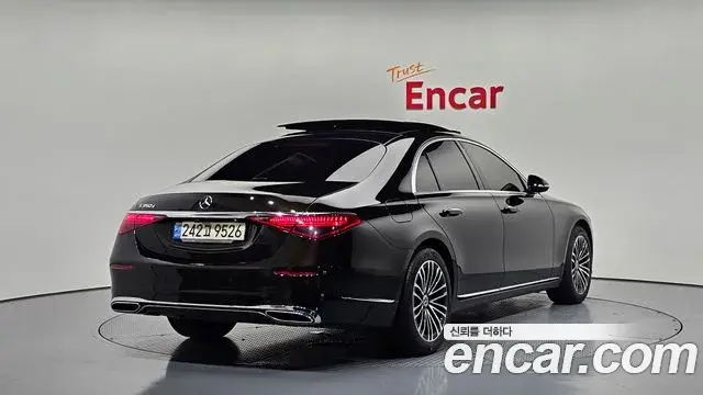 Mercedes-Benz S-Class 2021 — Фото 2/20