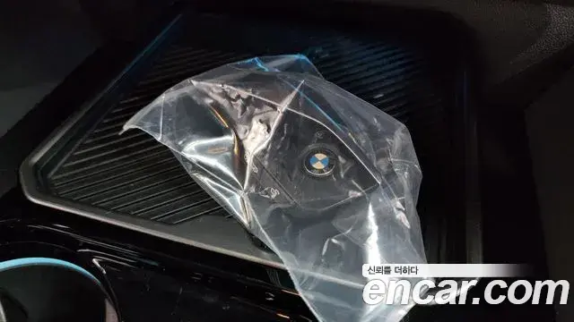 BMW 5 Series 2025 — ფოტო 20/35