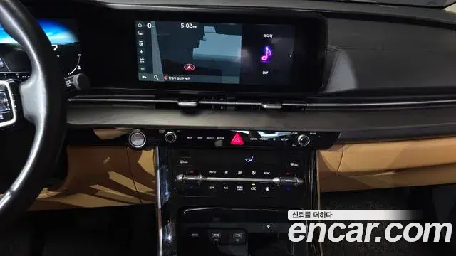 Kia Carnival 2021 — Фото 14/20