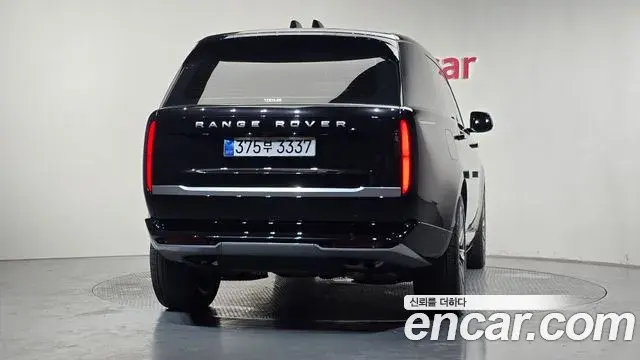 Land Rover Range Rover 2025 — Photo 39/41
