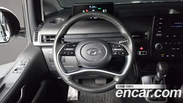 Hyundai Staria 2023 — Фото 12/20