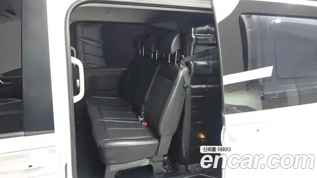 Hyundai Staria 2023 — Şəkil 22/30