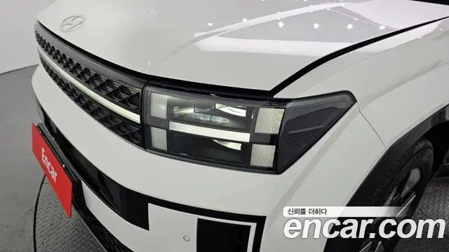 Hyundai Santa Fe 2024 — Photo 19/33