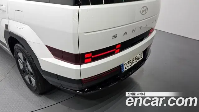 Hyundai Santa Fe 2024 — Photo 11/33