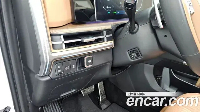 Hyundai Santa Fe 2024 — Photo 3/33