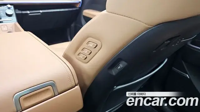 Hyundai Santa Fe 2024 — Photo 30/33