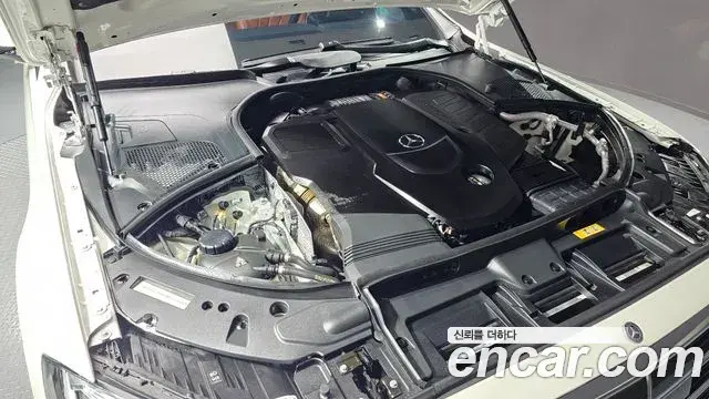 Mercedes-Benz S-Class 2022 — ფოტო 18/32