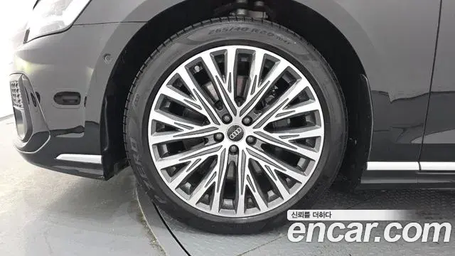Audi A8 2023 — ფოტო 22/43