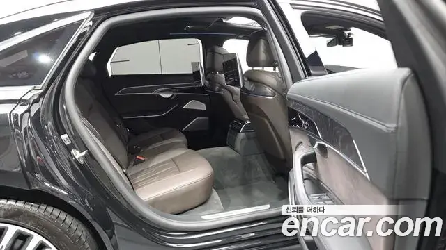 Audi A8 2023 — ფოტო 18/43