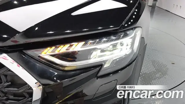 Audi A8 2023 — ფოტო 40/43