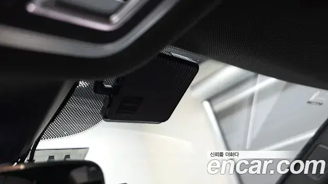 Audi A8 2023 — ფოტო 31/43