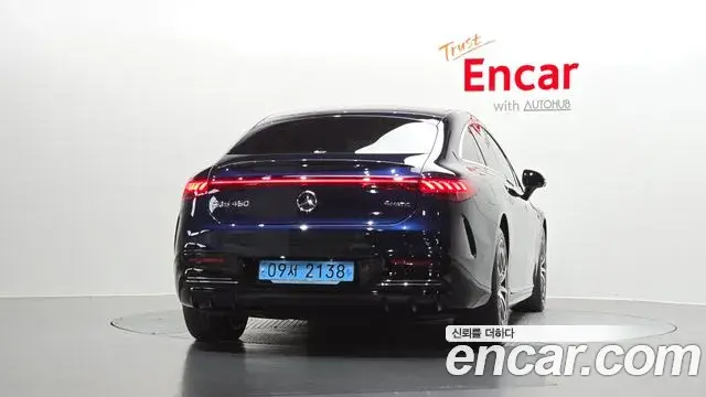 Mercedes-Benz EQS 2023 — Şəkil 33/36