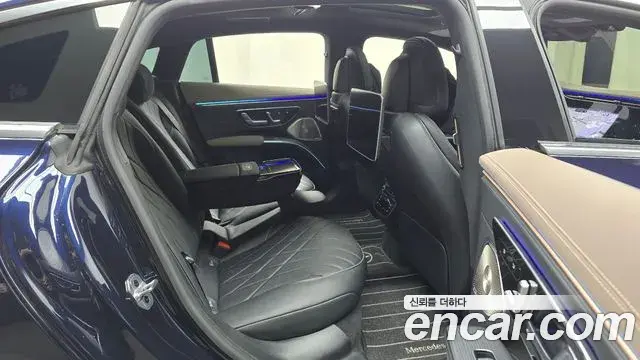 Mercedes-Benz EQS 2023 — Şəkil 29/36