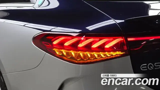 Mercedes-Benz EQS 2023 — Şəkil 35/36