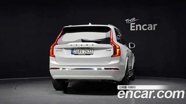 Volvo XC90 2024 — Photo 22/34