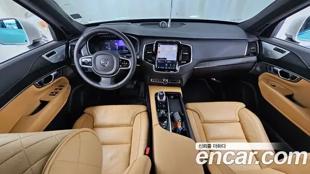 Volvo XC90 2024 — Photo 31/34