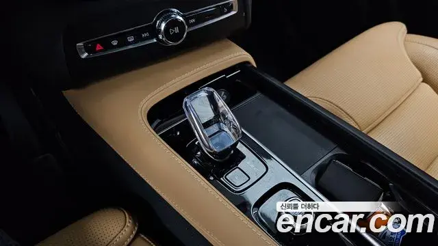 Volvo XC90 2024 — Photo 5/34